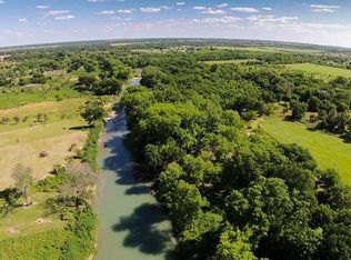 401 Deviney Rd, Martindale, TX 78655