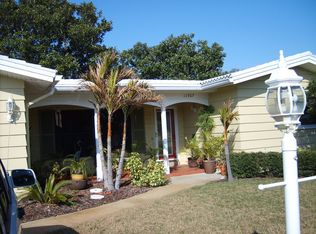 13967 Meares Dr, Largo, FL 33774