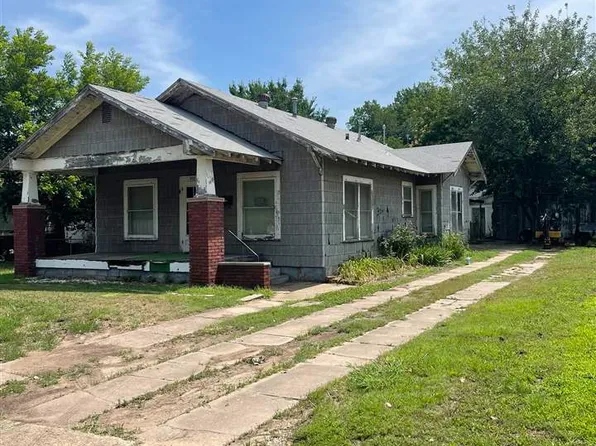 215 S Lake St, Ponca City, OK 74601