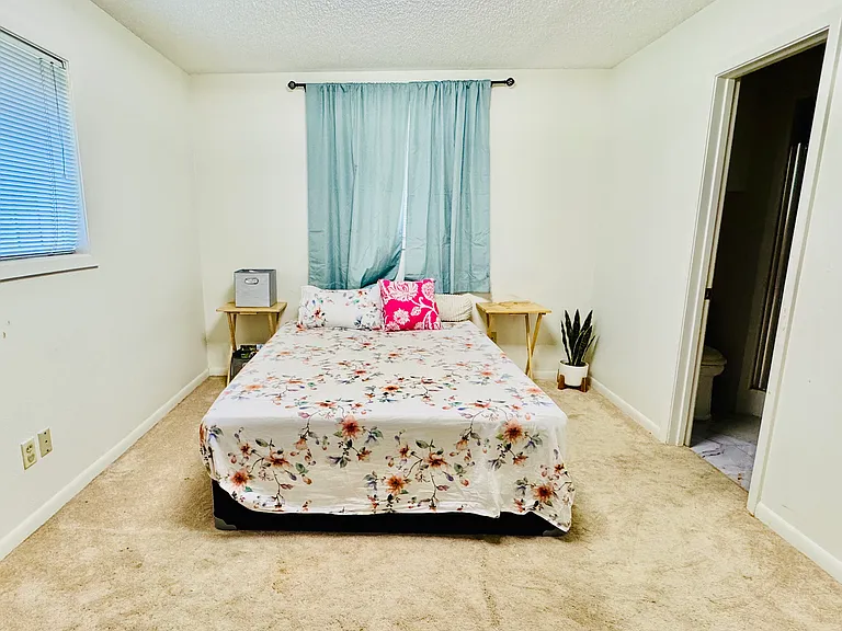 211 N William Dr — Photo 11
