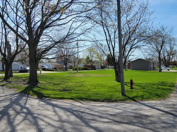 829 Lincoln St, Minonk, IL 61760