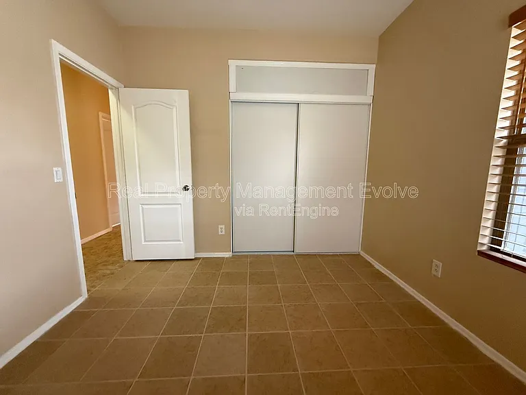 9559 W Monte Vista Rd — Photo 19