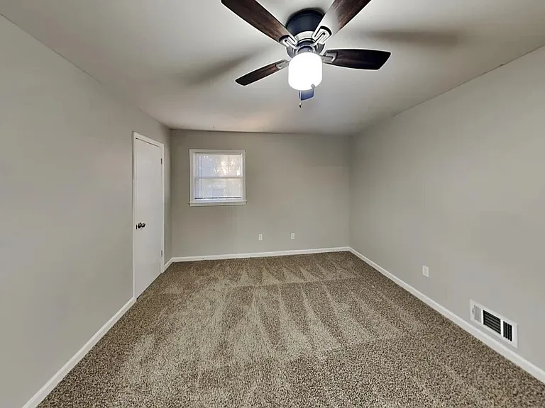 3660 Scarlet Dr — Photo 11