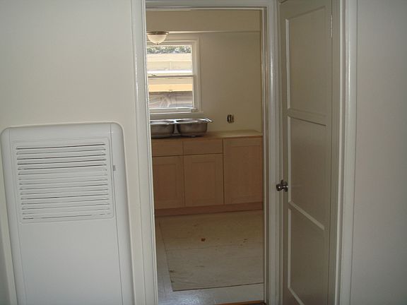 3rd image of 404 E Harvard St APT 8