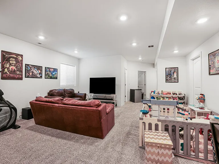 10450 Summer Ridge Dr — Photo 34