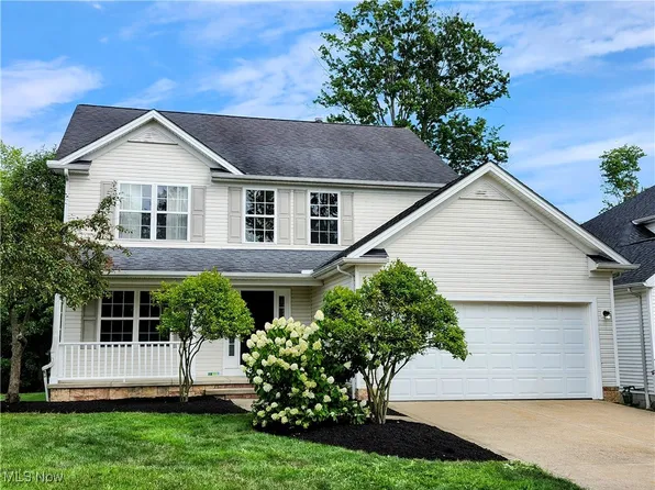 814 Lost Pond Park, Chardon, OH 44024
