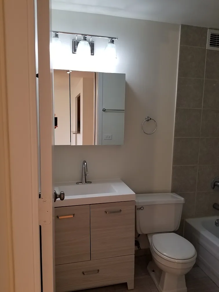 1 bed, $2,400 — Photo 4