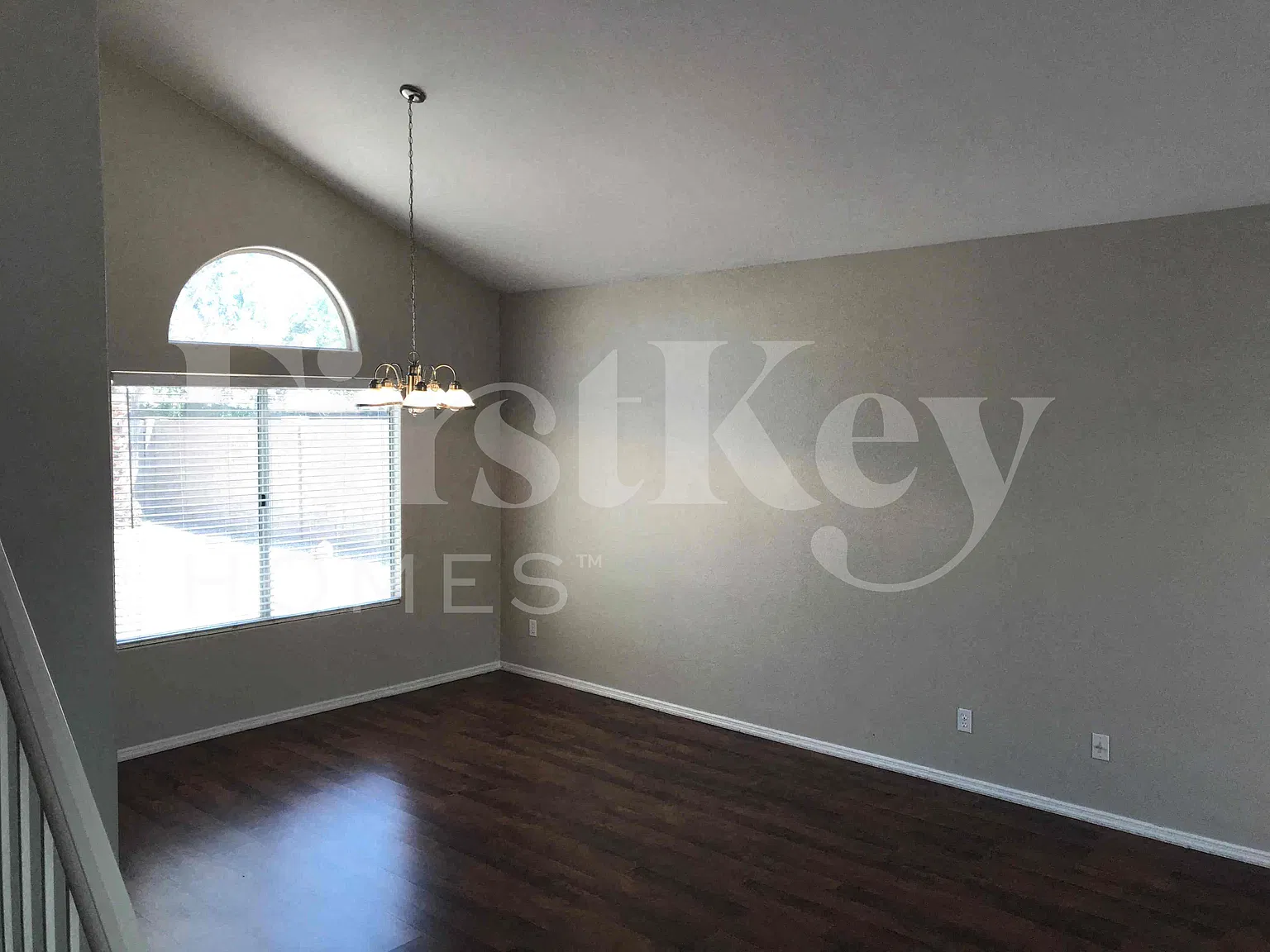 4 bed, 3.0 bath, 2316 sqft, $3,485 — Photo 3