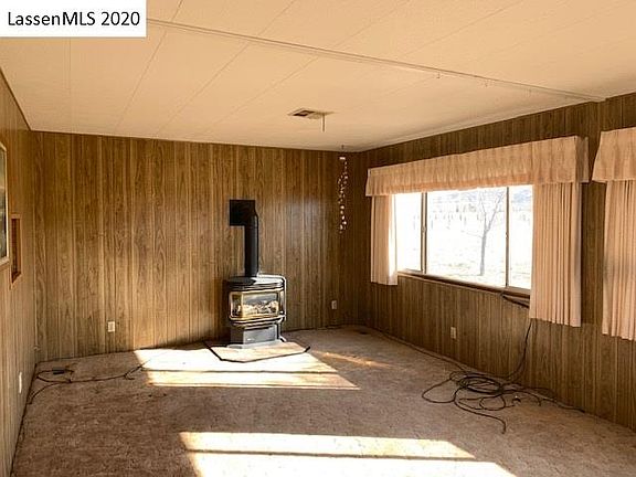 4th image of 715 600th Hwy #395-E