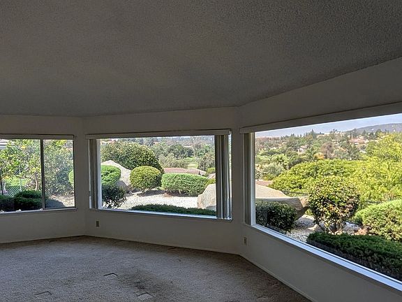 5th image of 17232 Prado Rd