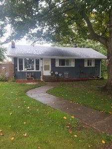 825 Crest Ct, Byron, IL, 61010