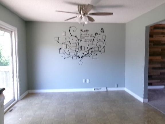 5th image of 504 Alfalfa Ln