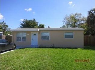 930 NW 34th Way, Lauderhill, FL 33311