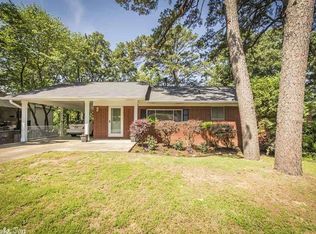 49 Lefever Ln, Little Rock, AR 72227