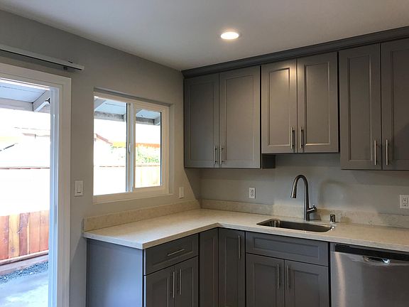 5th image of 630 San Luisito Way #630