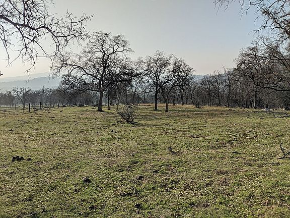 2nd image of 3096 Highway 140