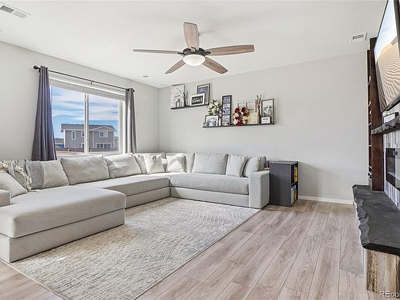 3rd image of 2998 Kestrel Street