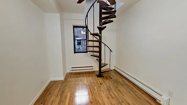 Rented by Charles Coutinho LLC | media 18