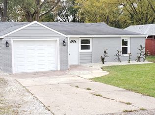 1209 5th Ave, Aurora, IL 60505