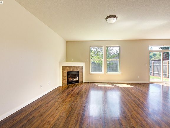 3rd image of 4525 NE 91st Way