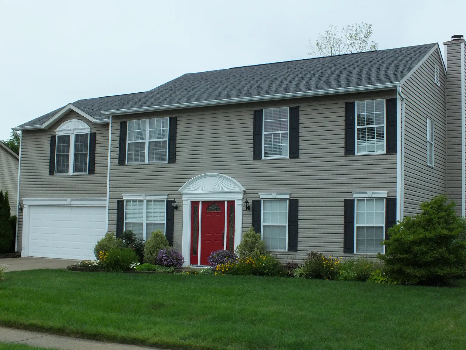 7340 Poppyseed Dr photo 1