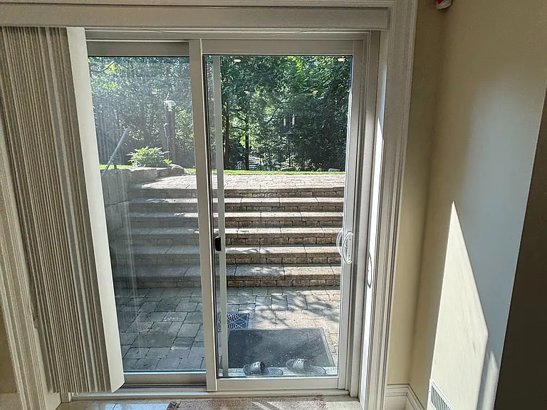 81 Chestnut Hills Pkwy #LOWER — Photo 17