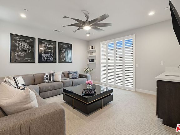 4th image of 547 Daniel Freeman Cir