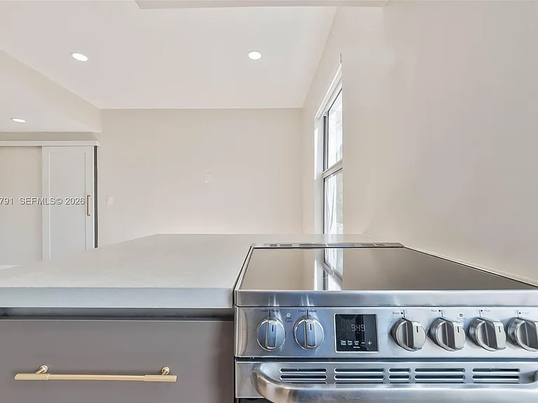 694 NE 76th St #6 — Photo 6