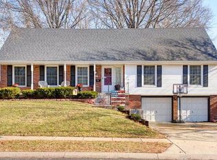 6921 N Dawn Ln, Kansas City, MO 64151