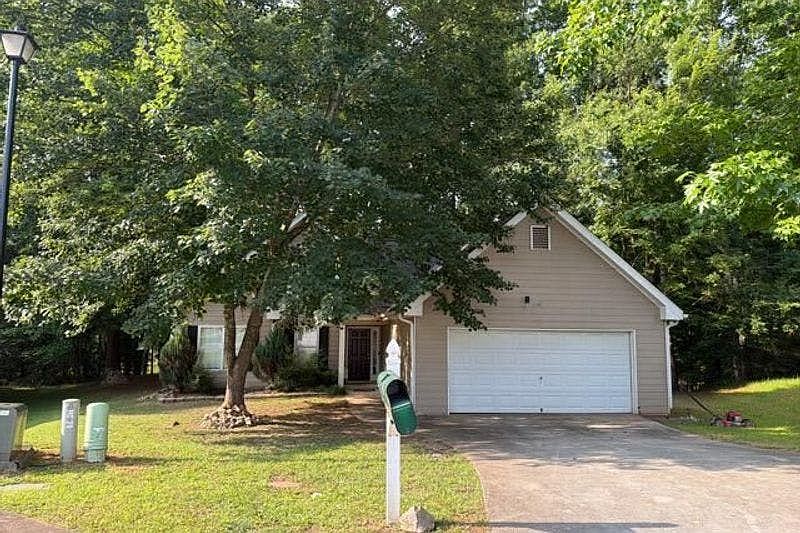 1st image of 20 Creekview Ct