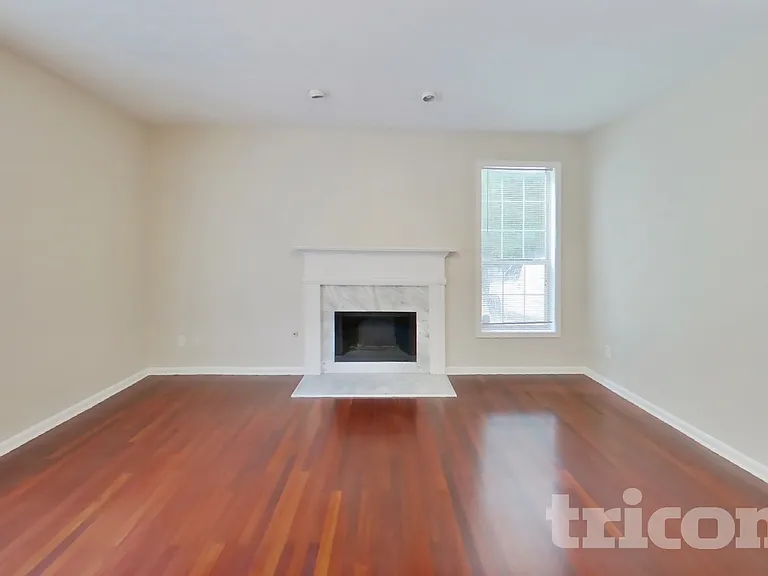 2290 Lost Forest Ln SW — Photo 3