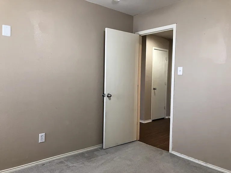 668 Stern Dr — Photo 15
