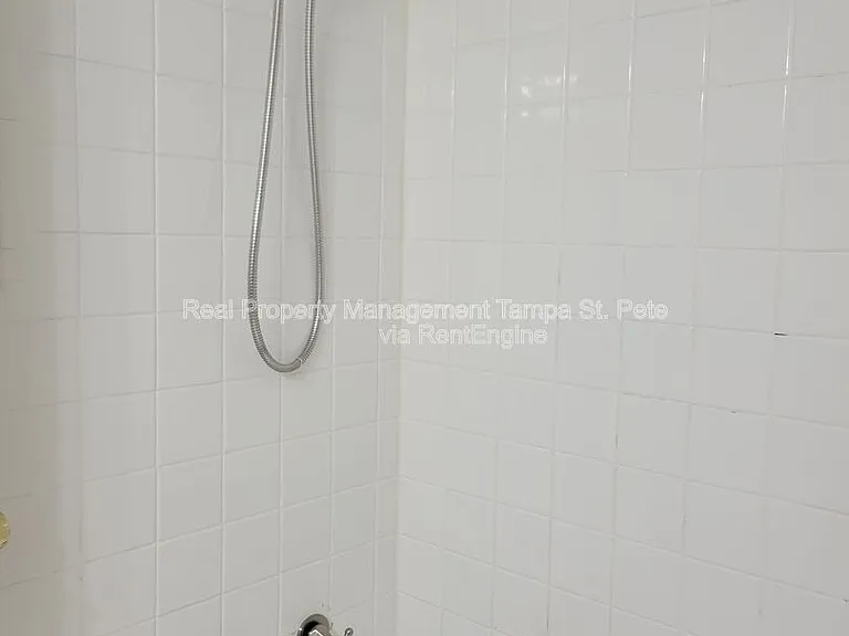 4311 S Thatcher Ave — Photo 36