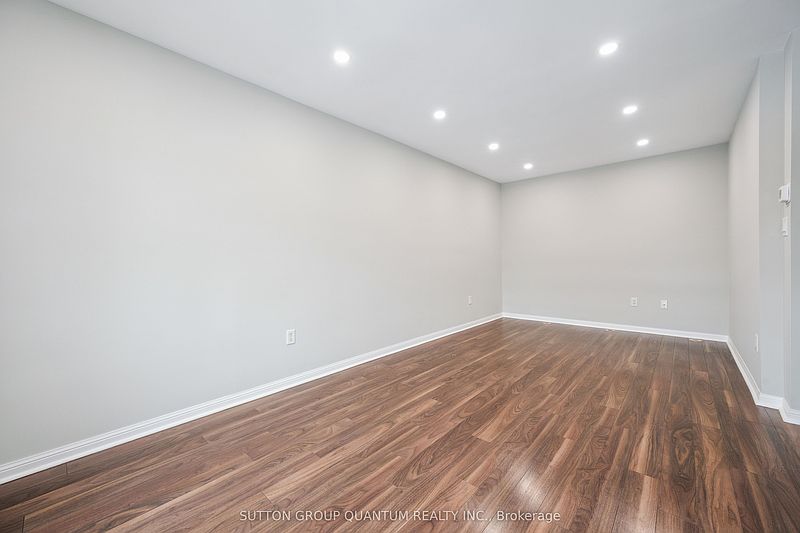 Oakville Townhouse for rent - 2 Bedrooms — photo 7