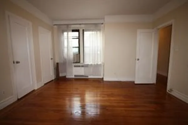 Rented by Douglas Elliman | media 8