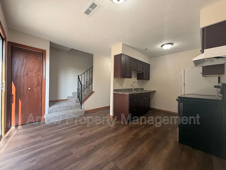 1340 S Jackson St — Photo 1