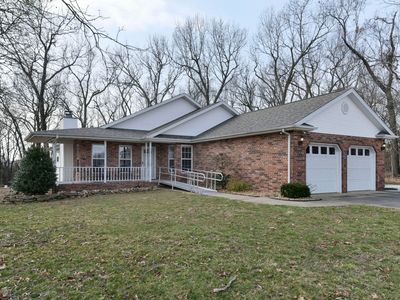 1114 Oak Ridge Lane, Bolivar, MO, 65613