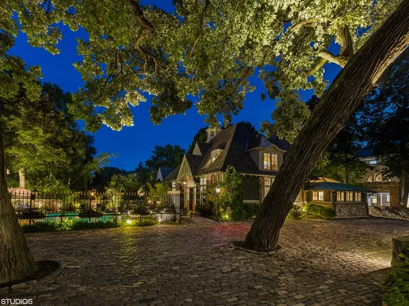 1319 Forest Ave, Evanston, IL 60201