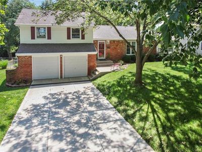 8109 Dearborn Dr, Prairie Village, KS, 66208