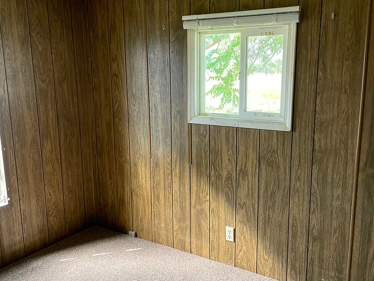 1595 Crystal Ln — Photo 12