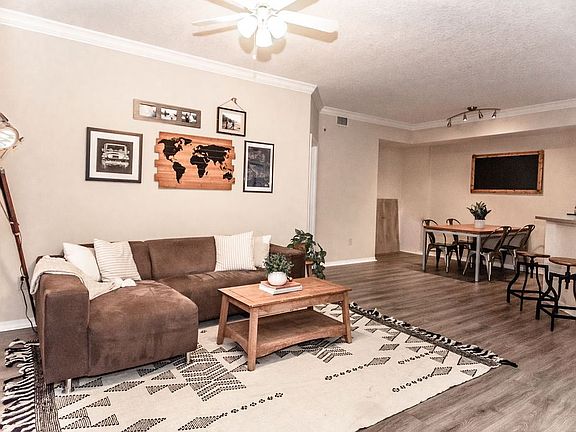 3rd image of 17113 Harbour Vista Cir