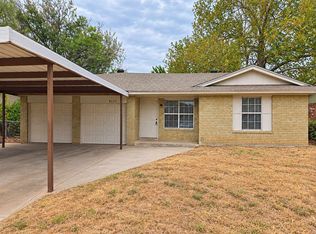 9717 NE 2nd St, Midwest City, OK 73130