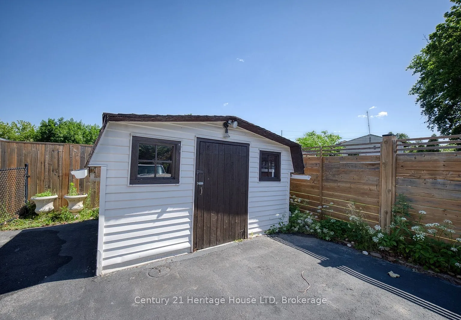 37 Coronation Blvd — Photo 3