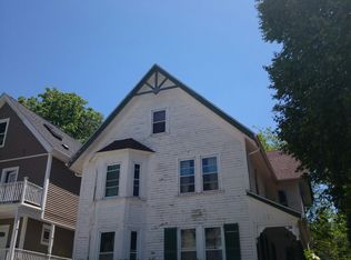 39 Dracut St, Dorchester, MA 02124