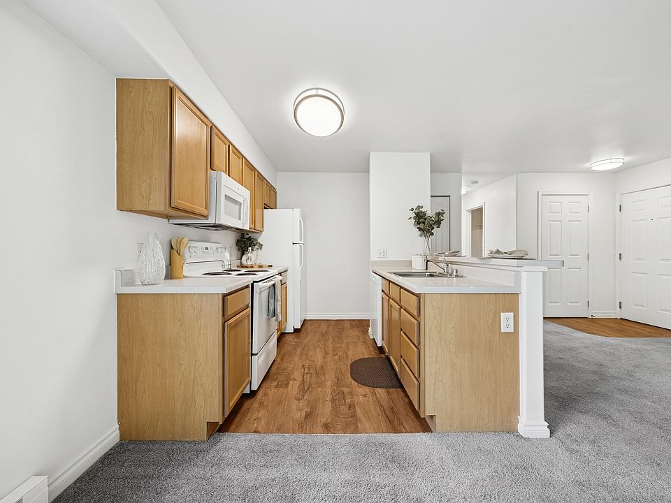 Lion's Gate Apartments in Walla Walla, Washington One Bedroom Kitchen