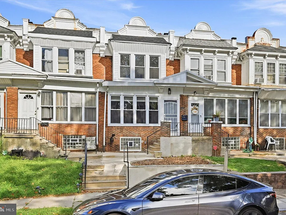 6157 Lebanon Ave
