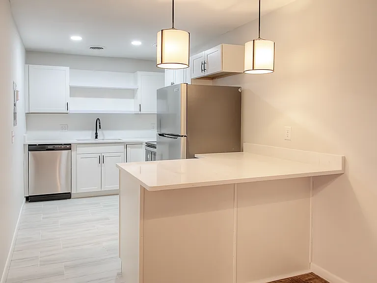 2540 Madison Rd #7 — Photo 1