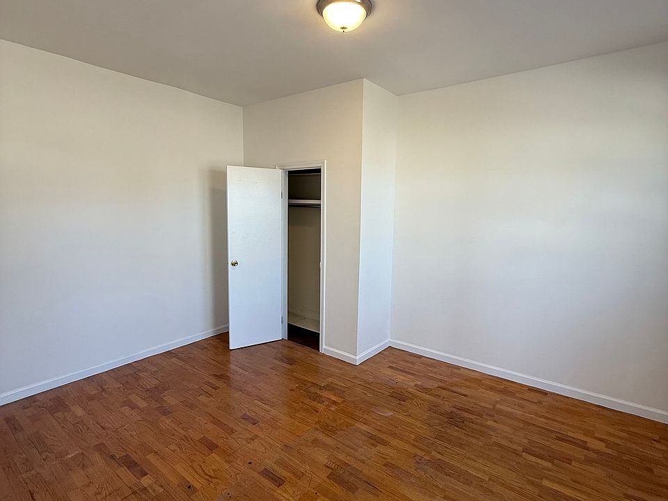 1st image of 48-04 Astoria Blvd S #2