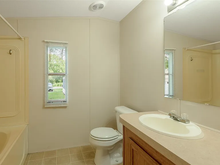 1961 Quality Blvd #12 — Photo 14