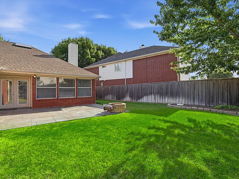 5625 Overland Dr — Photo 35